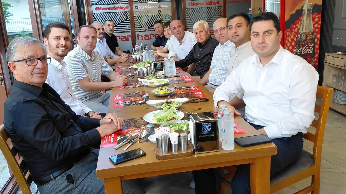 Karahallı'da Veda Yemeği Düzenlendi