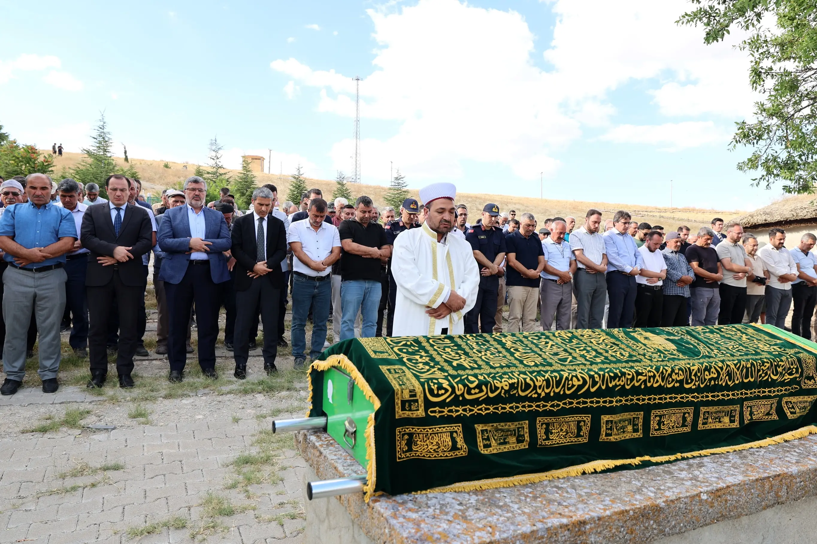 Vali Aktaş cenaze namazına katıldı
