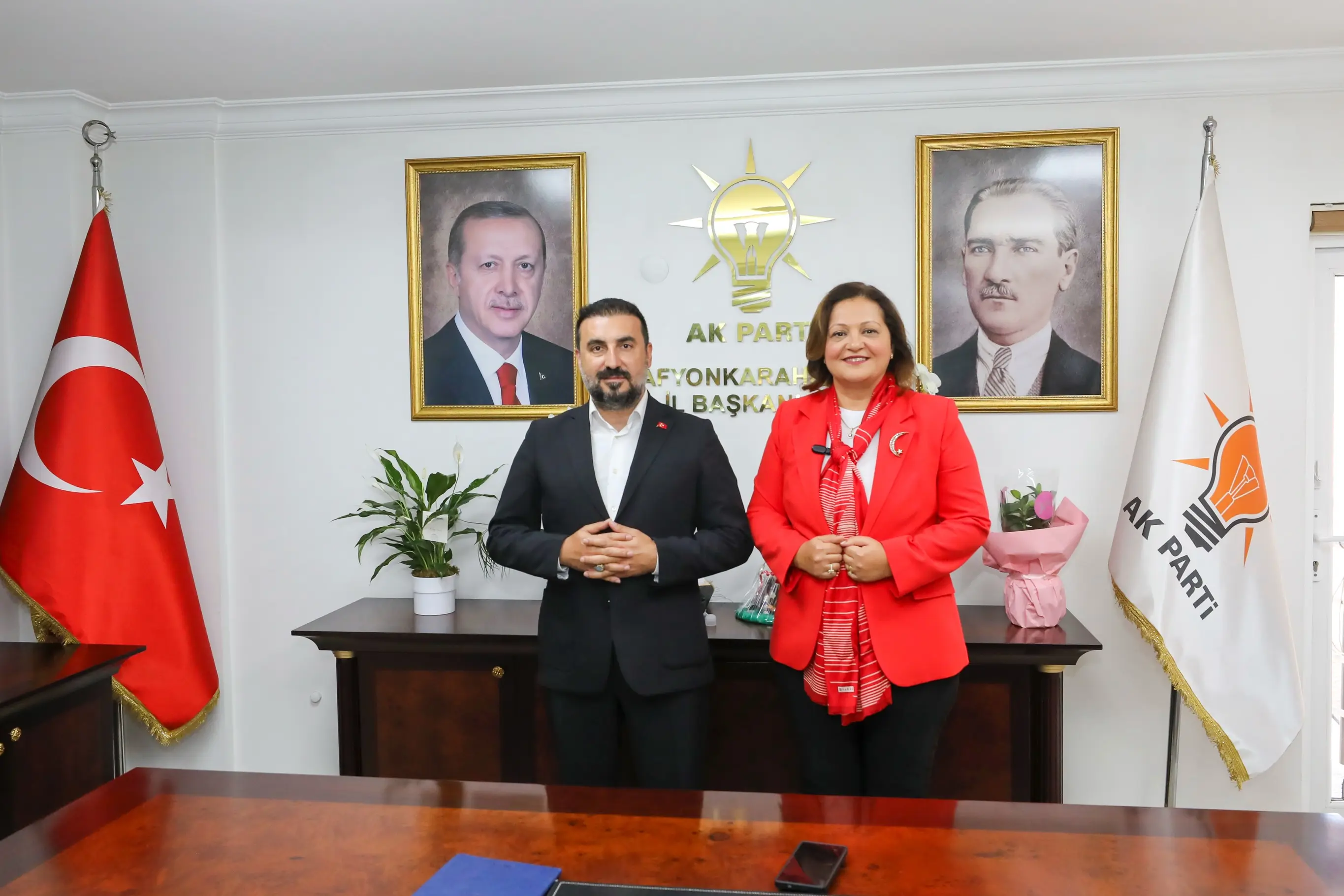 Belediye Meclisi, AK Parti İl Başkanı'na ziyarette bulundu