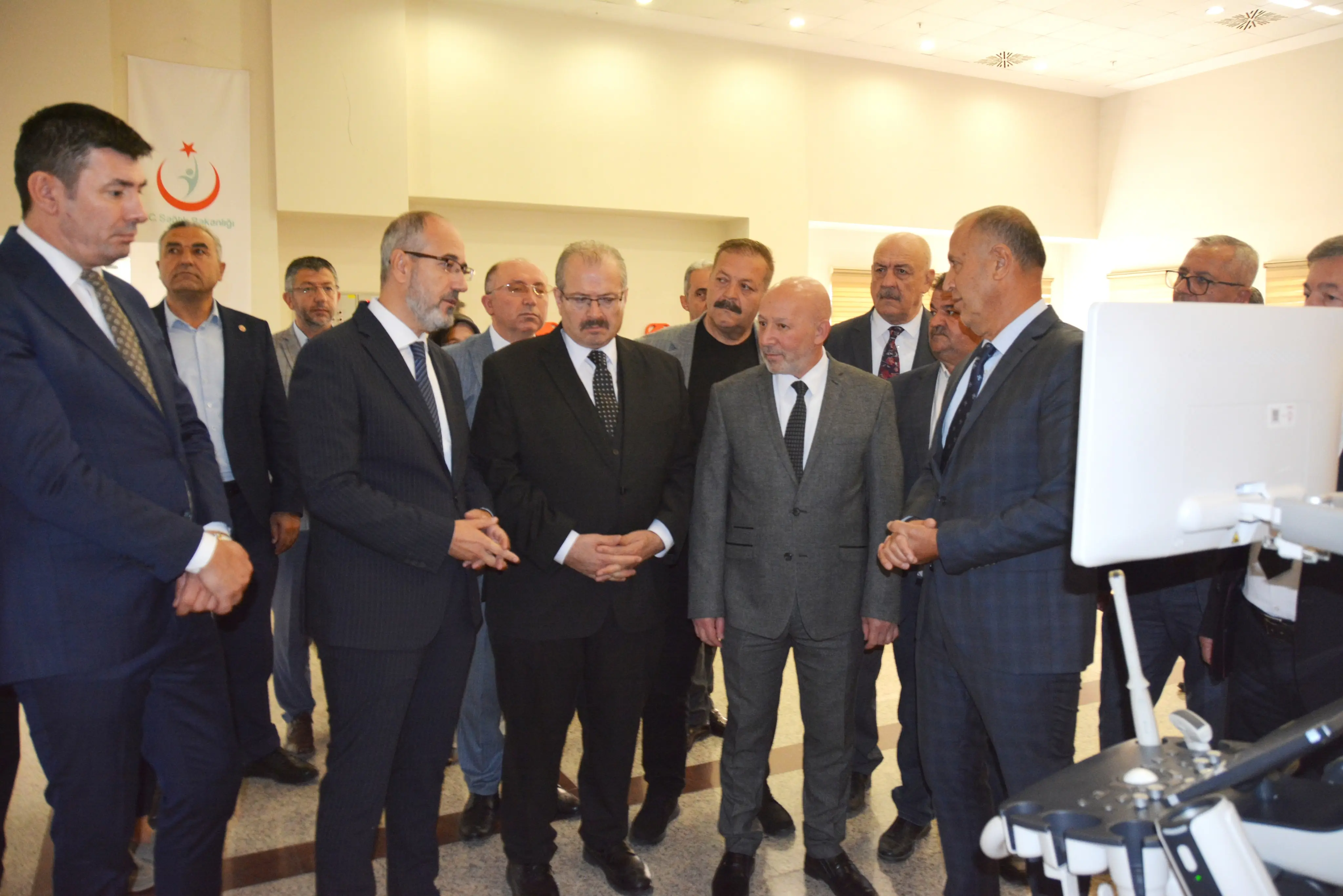 Afyonkarahisar Devlet Hastanesi'ne Cihaz Desteği