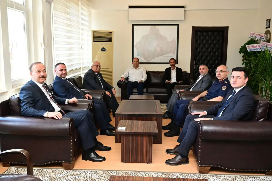 Sütçüler Kaymakamı Hüseyin Saban'a Ziyaret