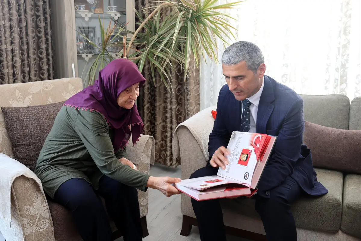 Vali Aktaş, Şehit Ailesini Ziyaret Etti