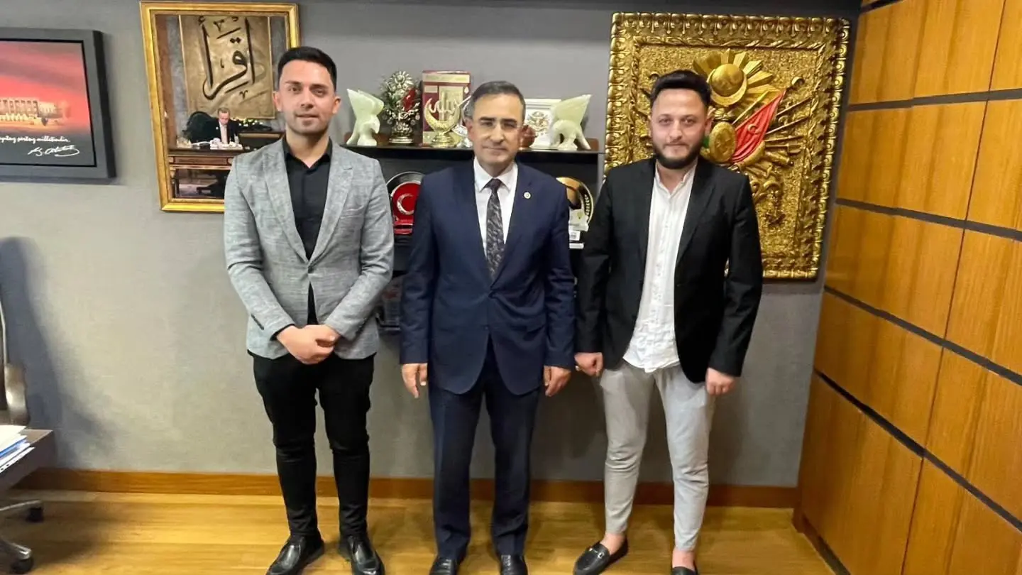 Hasan Arslan, hemşehrilerini Gazi Meclis'te ağırladı