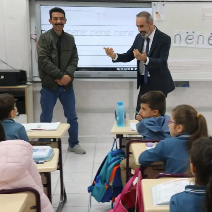 Şuhut İlçe Milli Eğitim Müdürü okul ziyareti gerçekleştirdi
