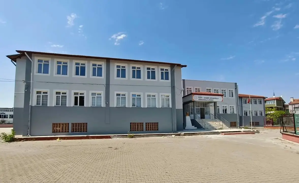 Sait Sabri Ağaoğlu Lisesi'nde yenileme çalışmaları tamamlandı