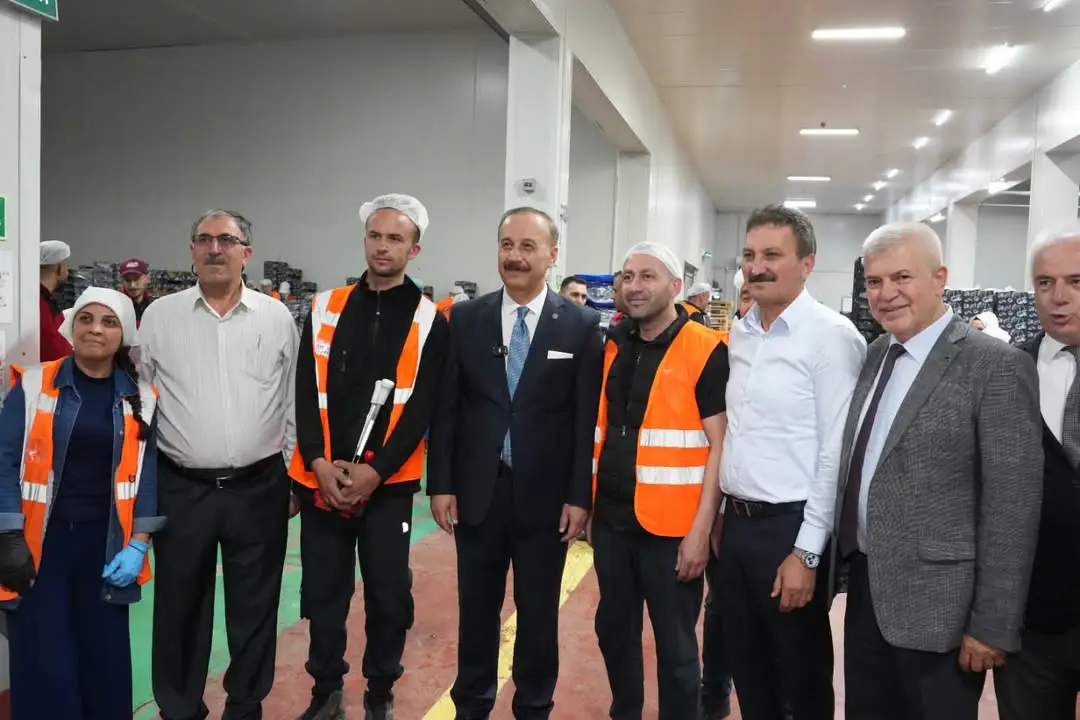 Vali Erin, kiraz üreticilerini ziyaret etti