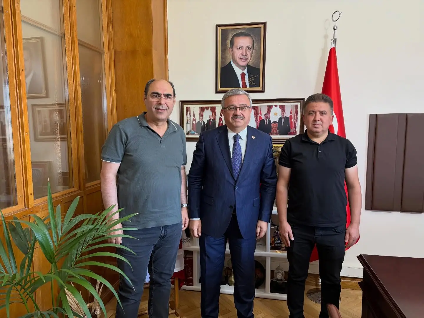 Sultandağı kiraz üreticileri TBMM'de ağırlandı