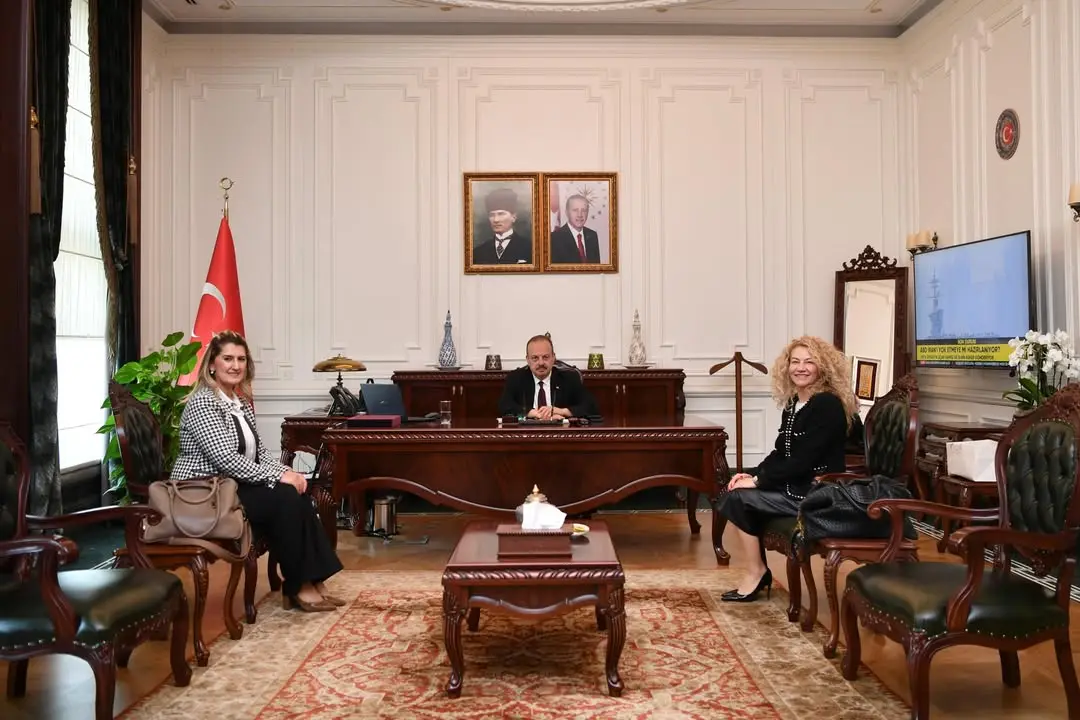 Vali Canbolat, Jale Tezer Eğitim Kurumu Yetkililerini Ağırladı