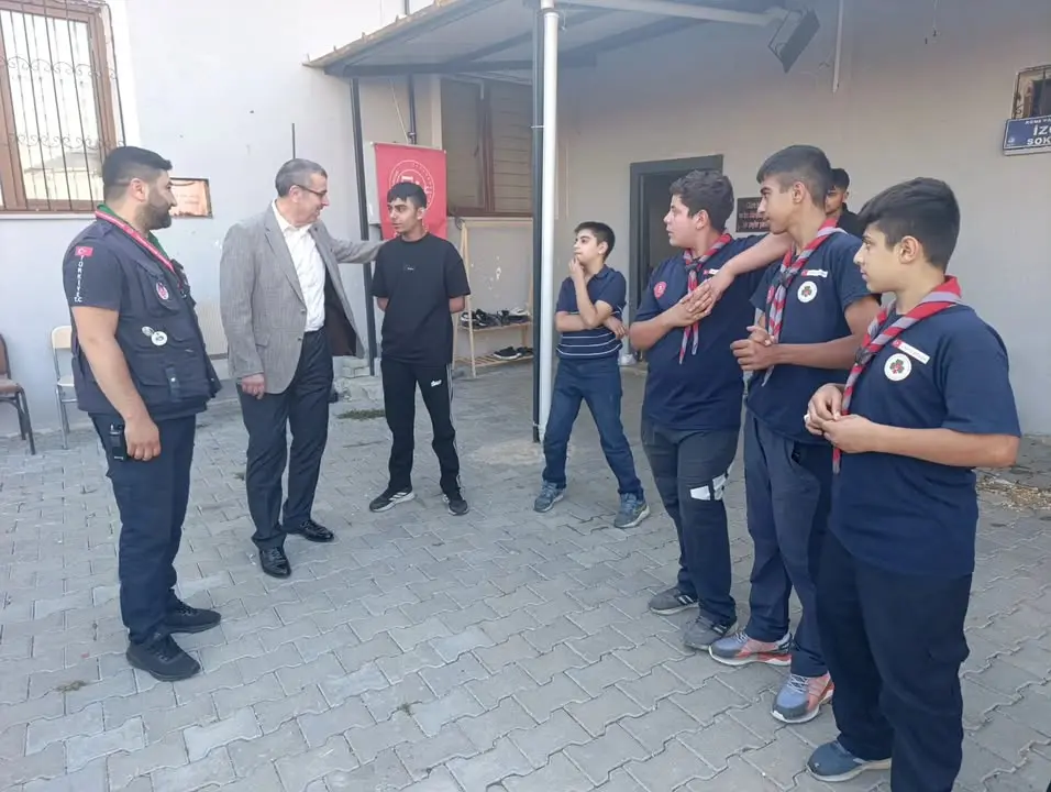 Uşak İl Müftüsü İzcilik Kulübünü Ziyaret Etti