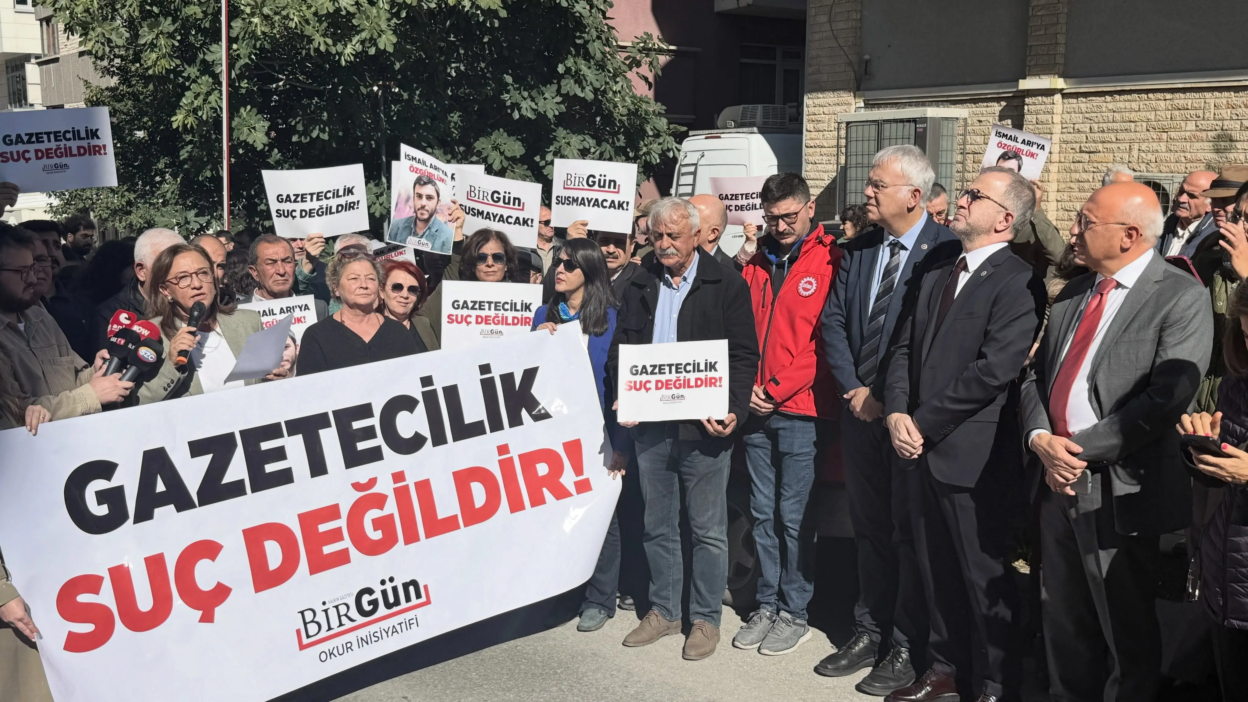 İsmail Arı'nın İkinci Tutuklanması Protesto Edildi
