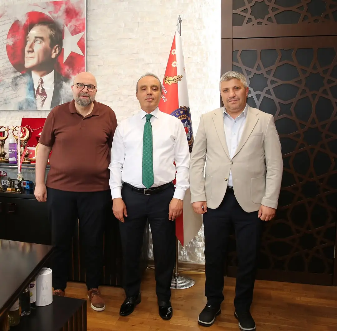 Ak Parti İlçe Başkanları Emniyet Müdürü'nü Ziyaret Etti