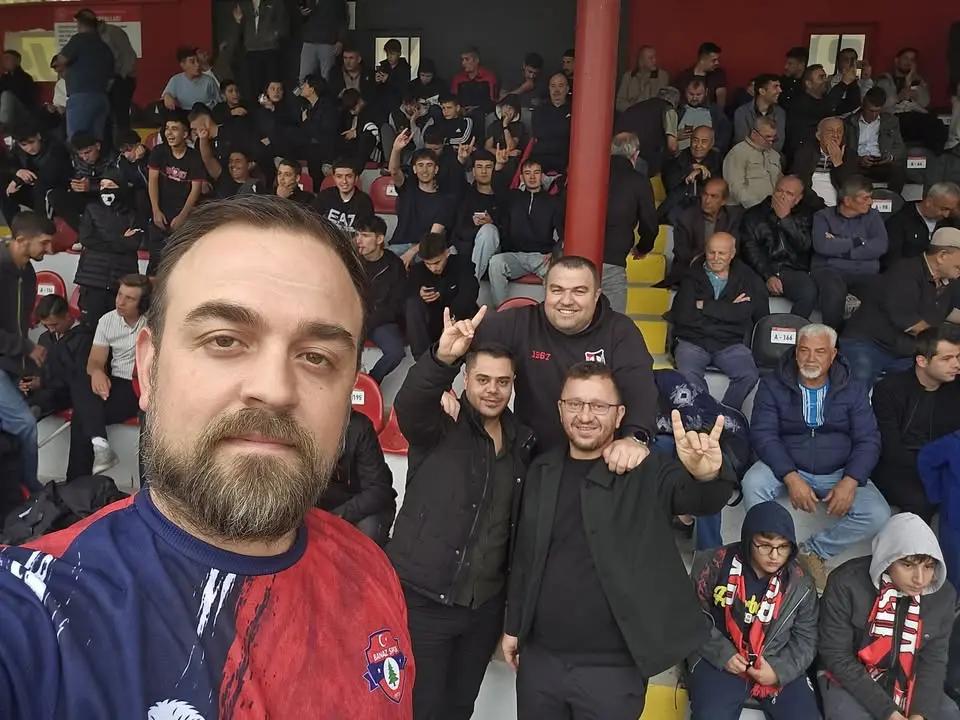 Uşakspor, 1922 Akşehir Spor'u 2-0 önde tamamladı