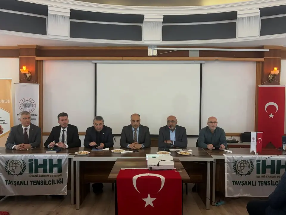 Tavşanlı'da Yetim Destek Projesi Toplantısı Yapıldı