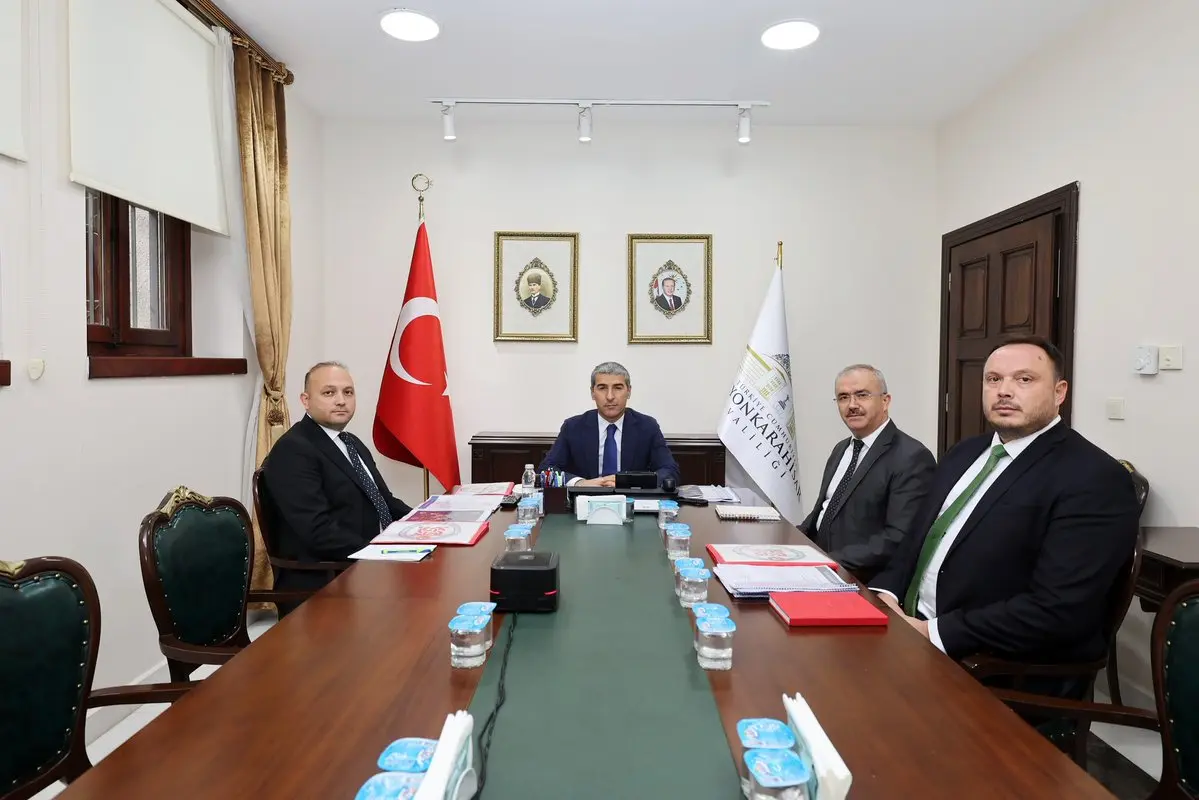 Vali Aktaş, sosyal hizmetler toplantısına katıldı