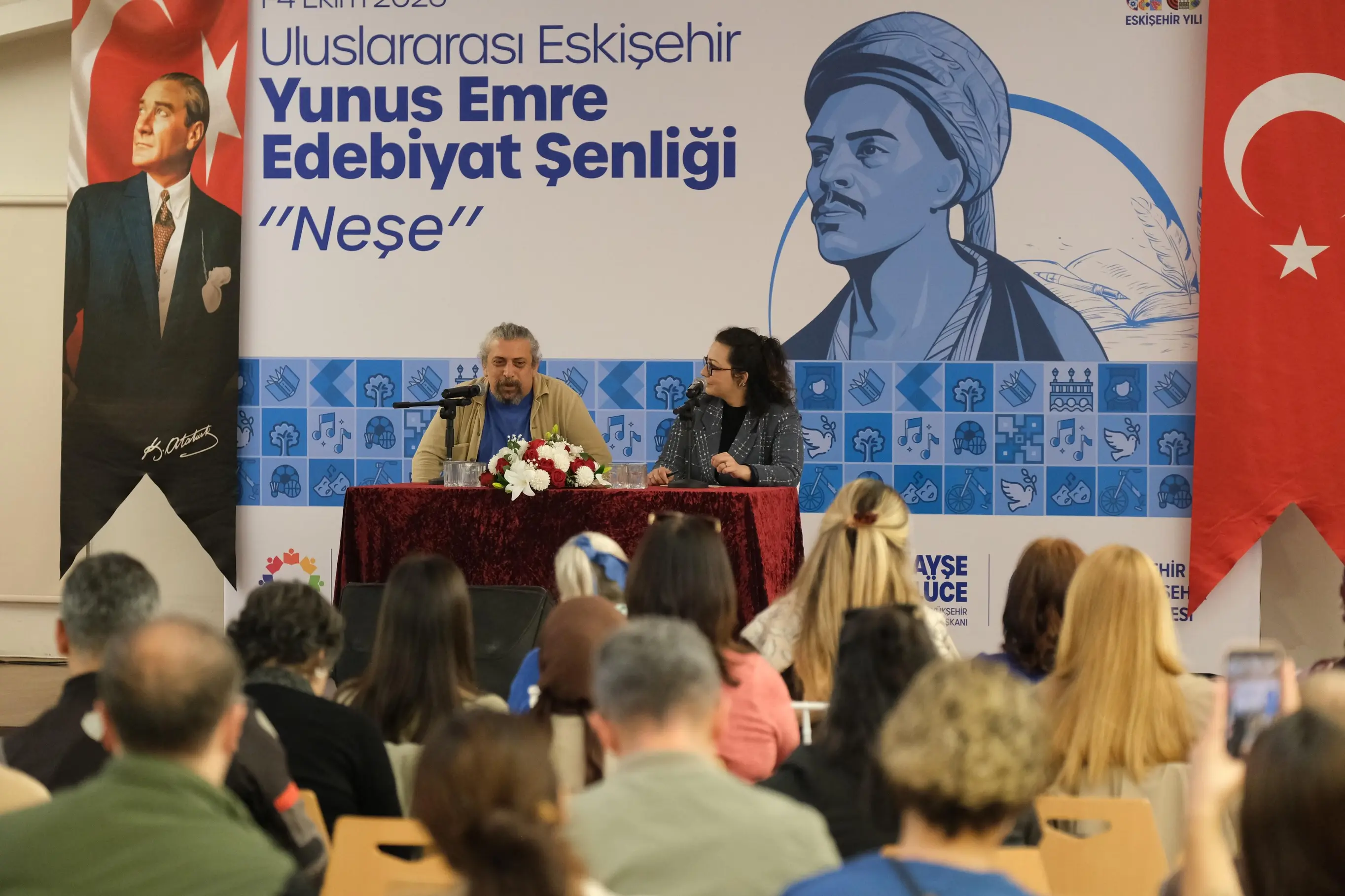 Uluslararası Edebiyat Şenliği Devam Ediyor
