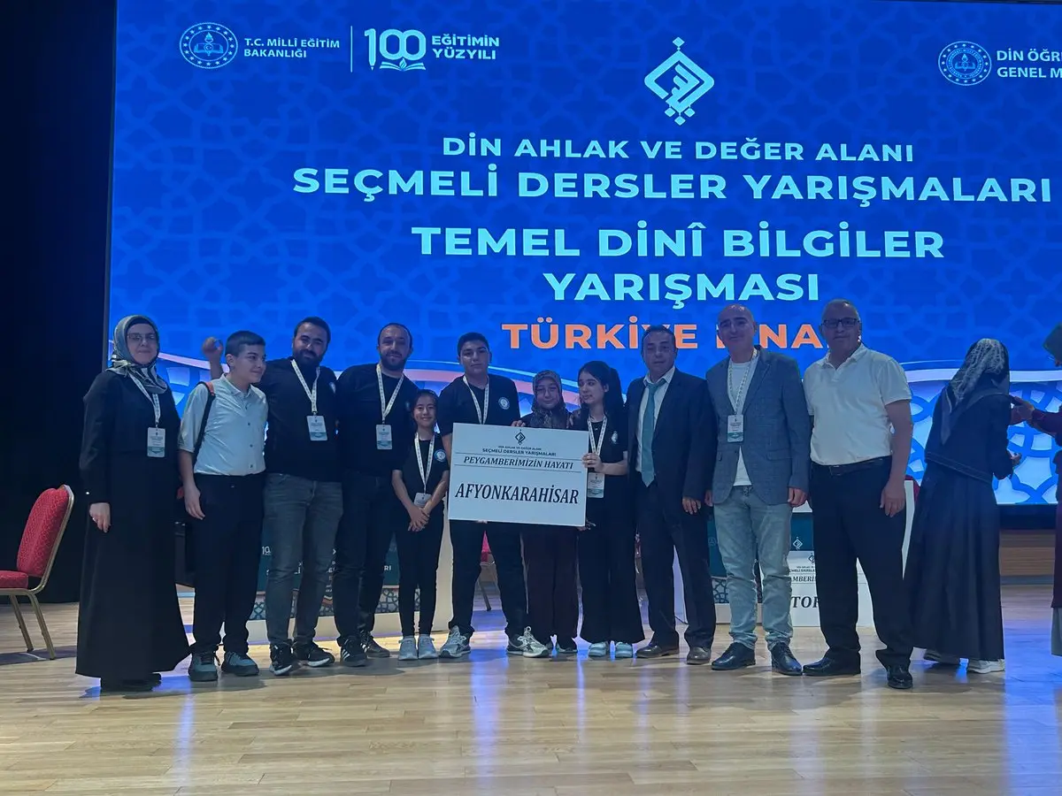 Çobanlar Yavuz Selim Ortaokulu Türkiye 3'üncüsü oldu