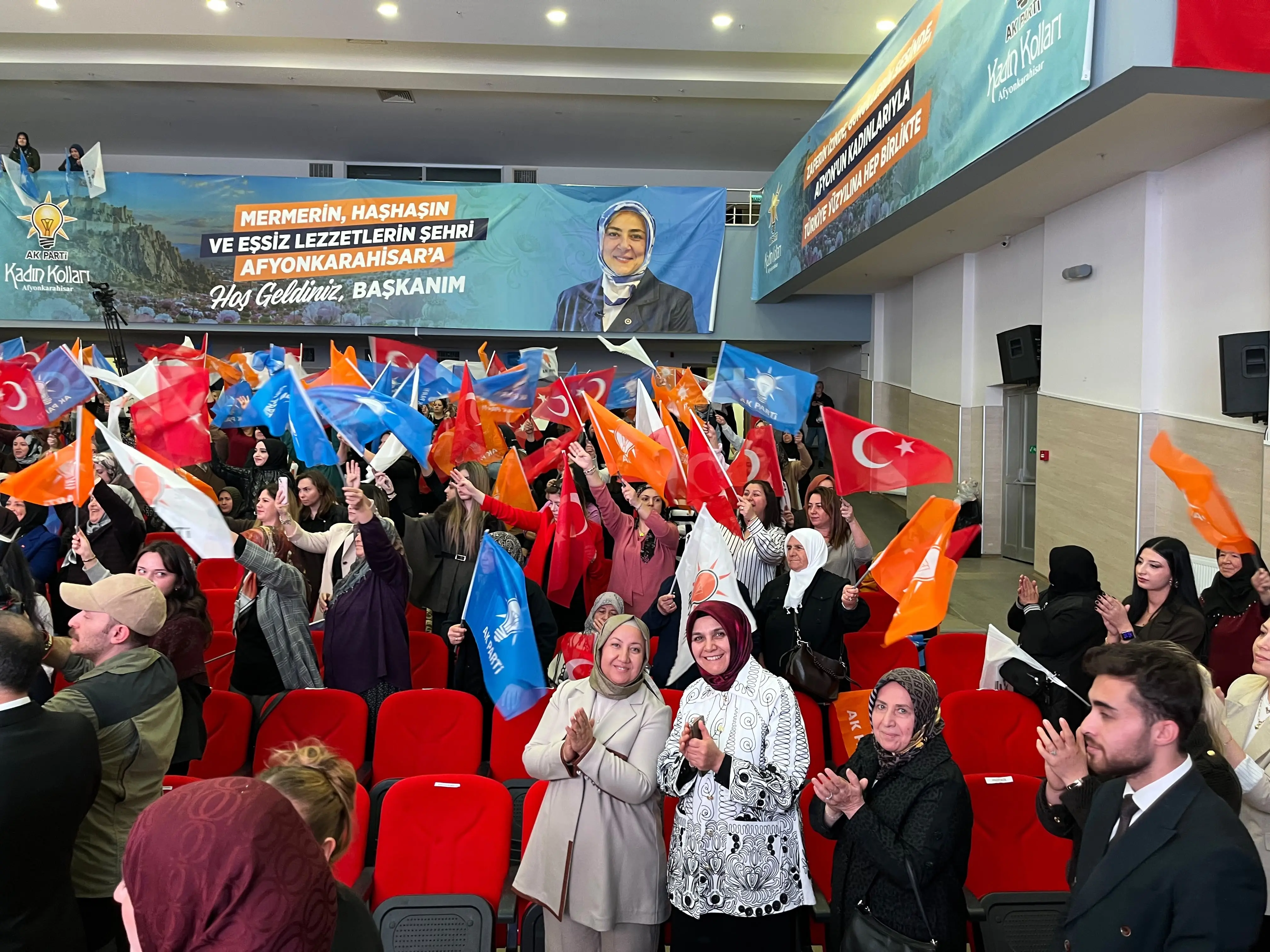 Kadınların Siyasetteki Gücü Vurgulandı