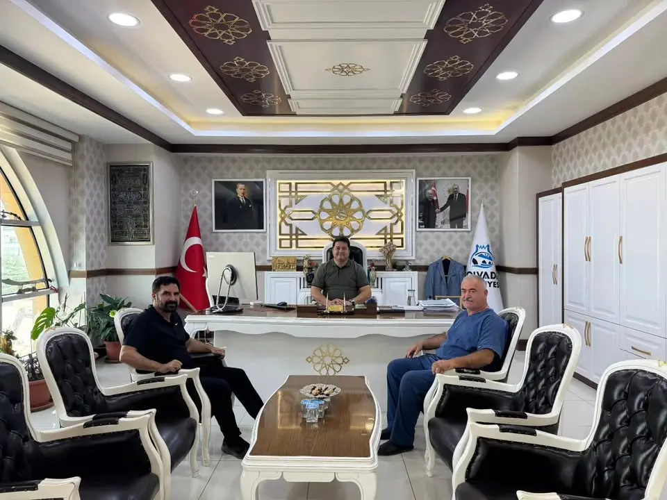 Başkan Aynacı, Ziyaretçilerini Ağırladı