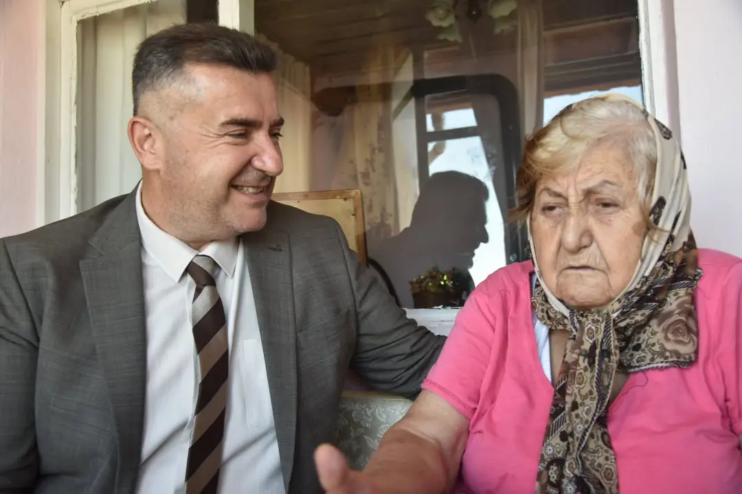 Eğirdir Belediyesi'nden Zekiye Battal'a Destek Ziyareti