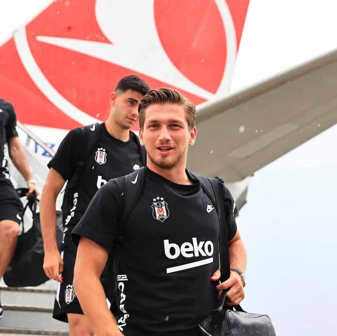 Beşiktaş, Slovakya'da karayolu sponsoruyla birlikte