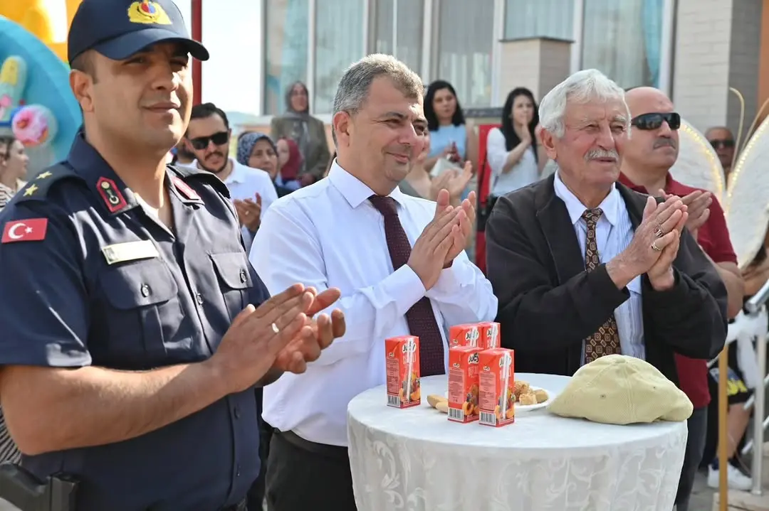Ali Rıza ve Havva Kara Anaokulu Mezuniyet Töreni