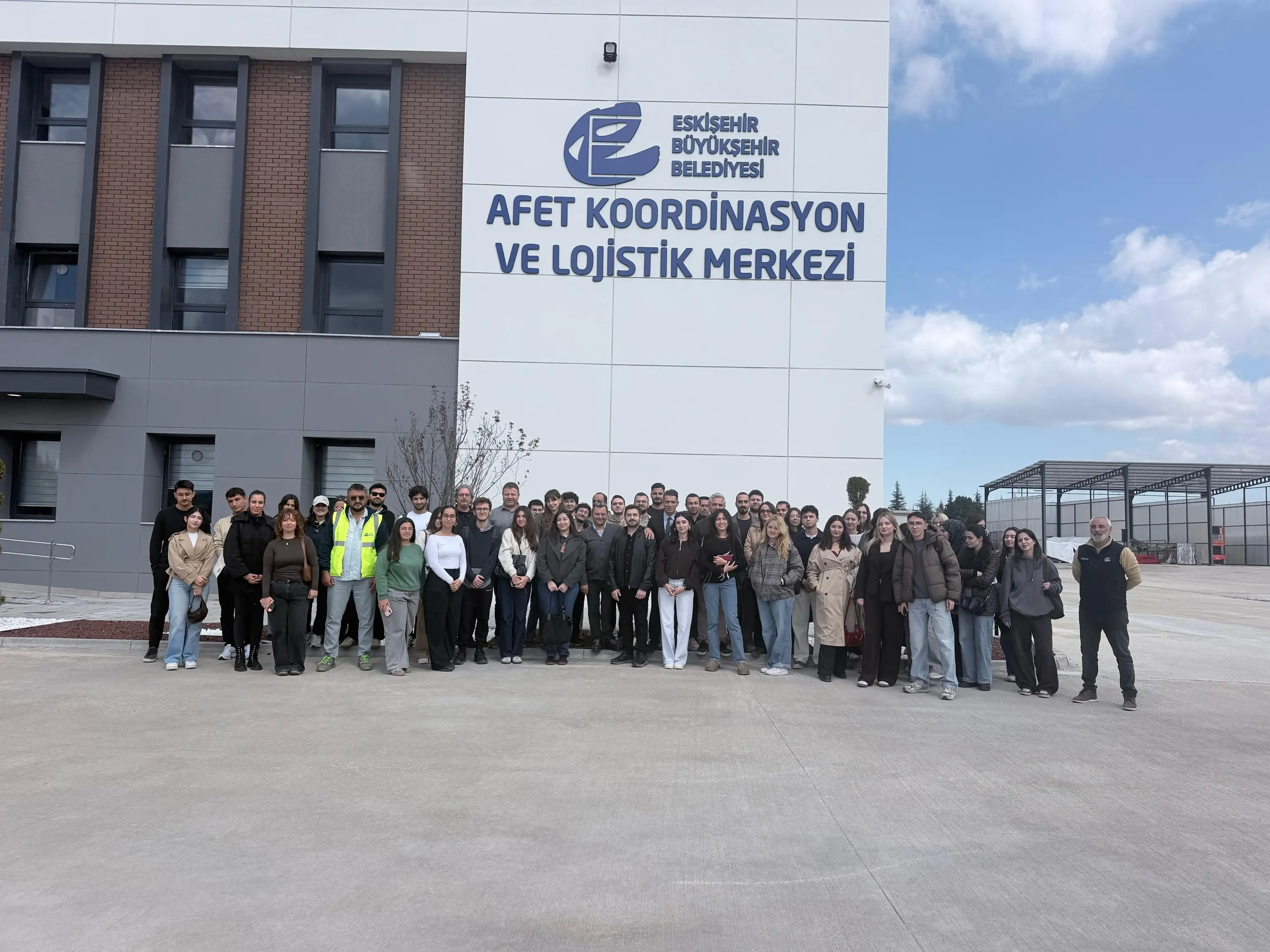 Mimarlık Öğrencileri Afet Merkezini Ziyaret Etti