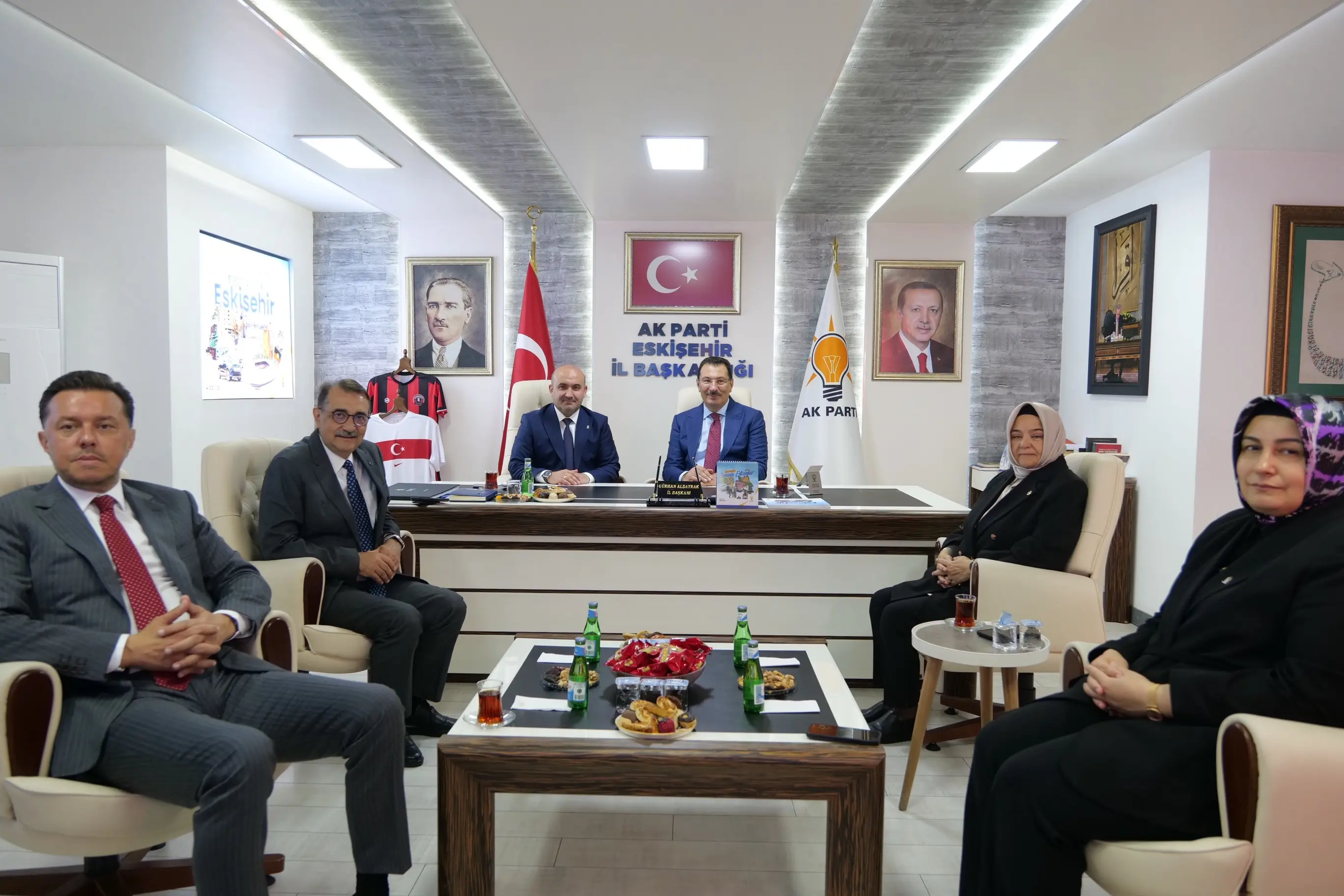 Eskişehir'de Parti İçi Toplantı Gerçekleştirildi