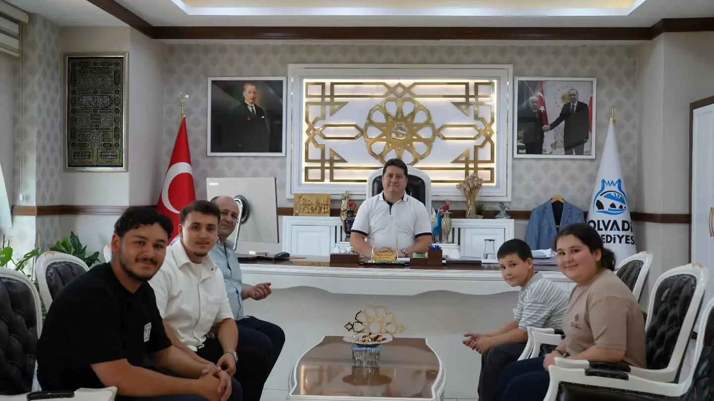 Başkan Aynacı'ya Ziyaret Gerçekleşti