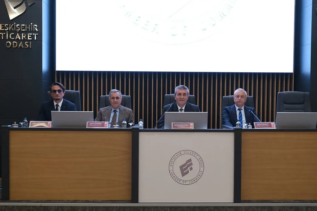 Eskişehir Ticaret Odası olağanüstü meclis toplantısını gerçekleştirdi