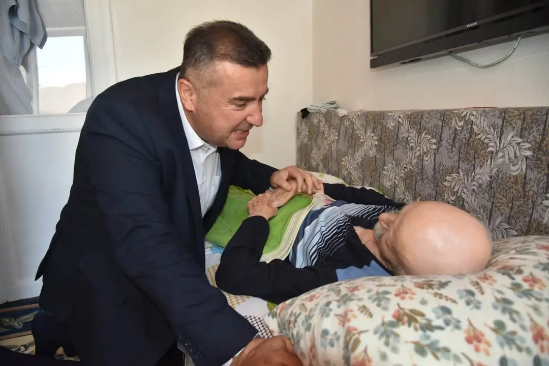 Eğirdir Belediyesi'nden sağlık ziyaretleri devam ediyor