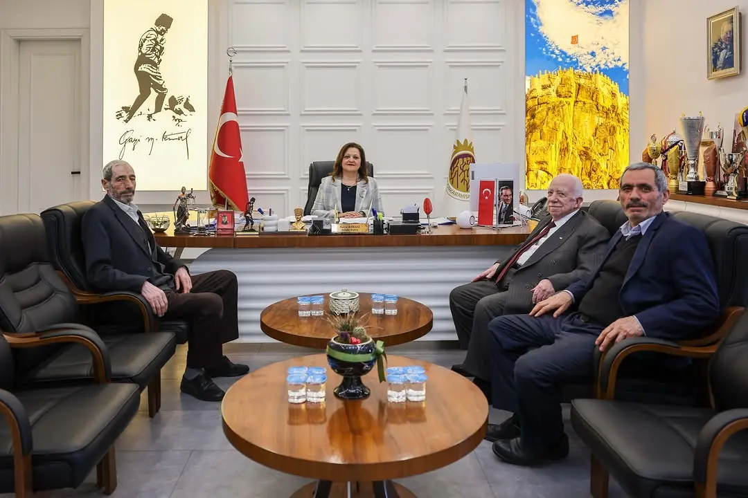 Toptancı Hali Başkanı Ali Çiloğlu, Yönetim Kurulu Üyeleri İle Görüş Alışverişinde Bulundu