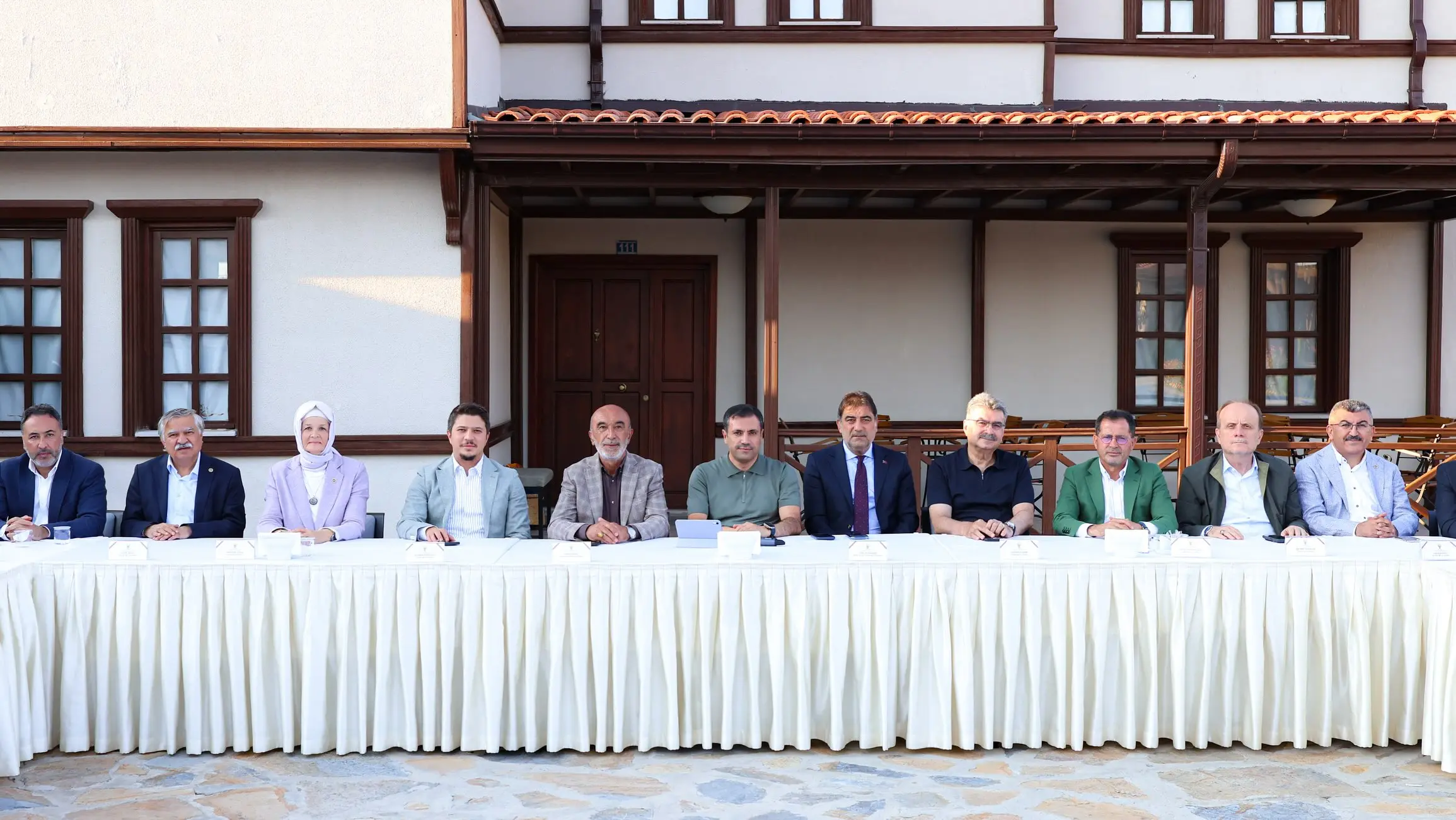 AK Parti Konya İl Yönetim Kurulu Toplantısı Yapıldı