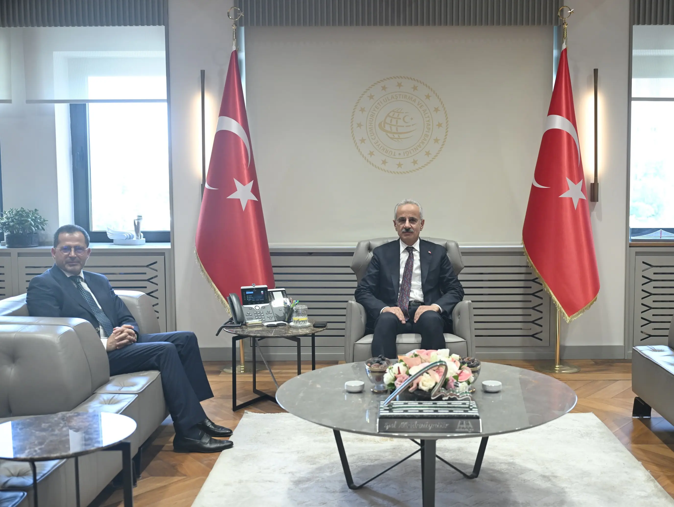 Ulaştırma Bakanı Uraloğlu'na ziyaret gerçekleştirildi