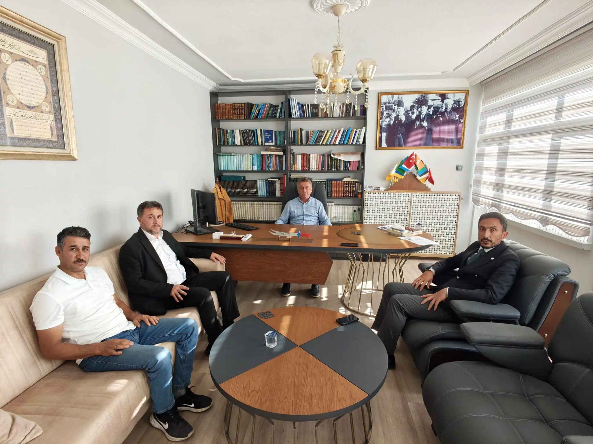 Döğer Belediyesi'nden İhsaniye İlçe Müftüsü'ne Ziyaret