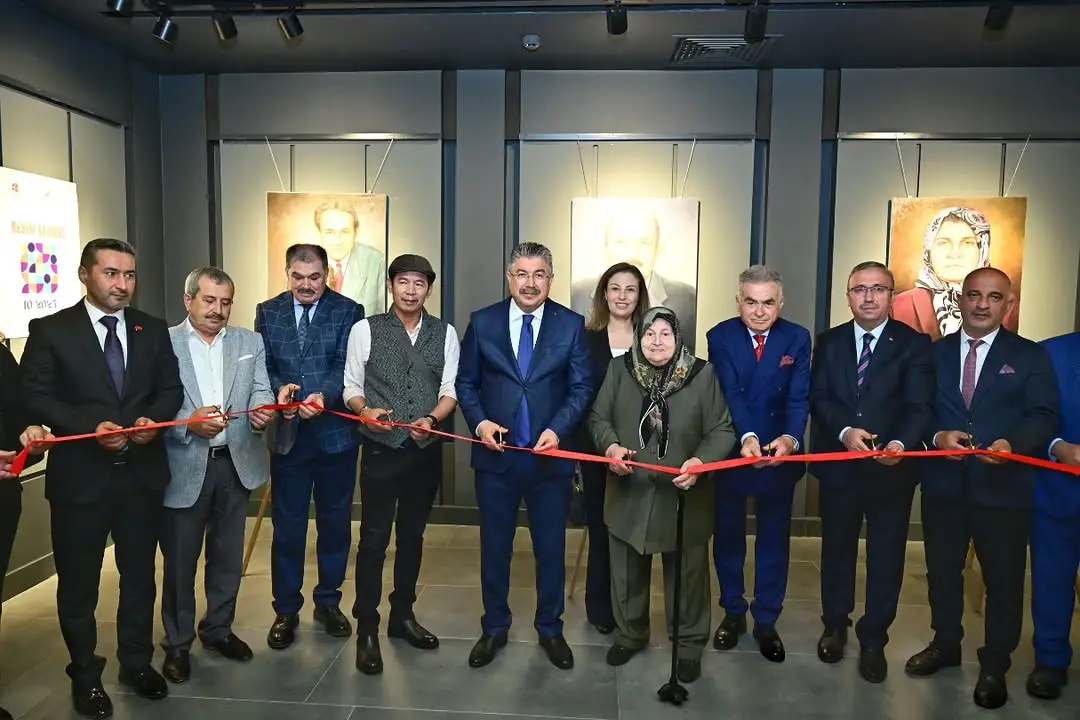 Ahde Vefa Resim Sergisi Açıldı