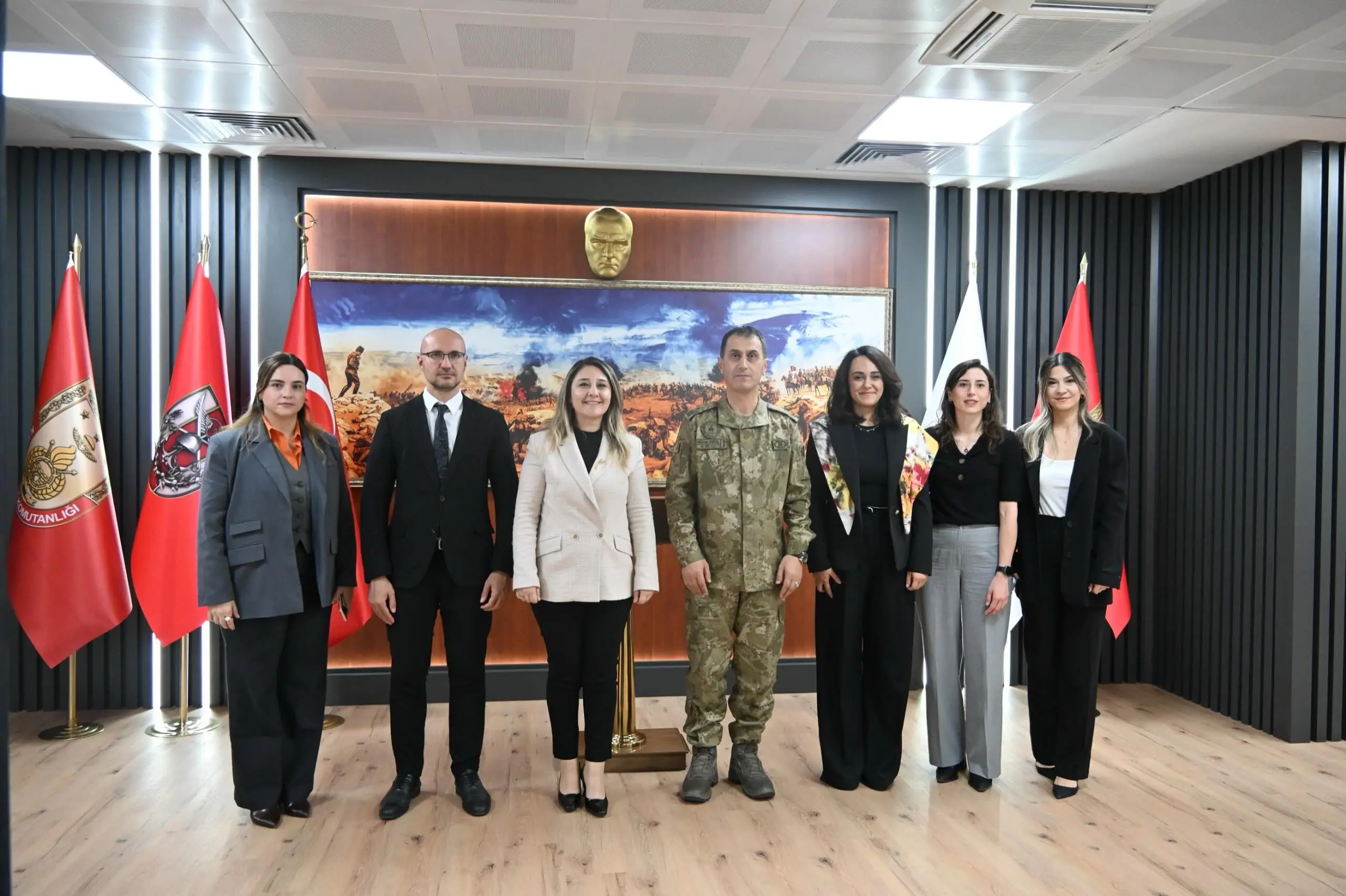 Afyonkarahisar Barosu Komutanı Ziyaret Etti