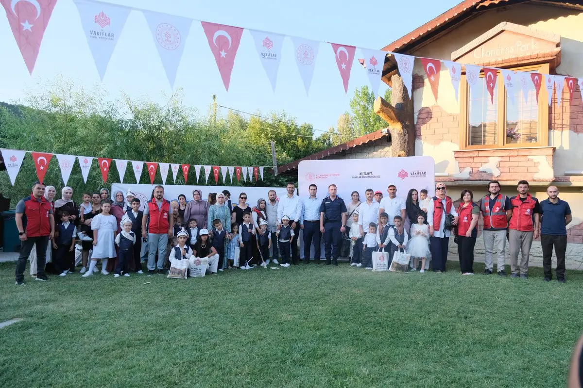Geleneksel Sünnet Şöleni'nde Kaymakam Çelebi buluştu