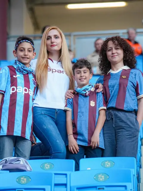Trabzonspor, minik taraftarları maça davet etti