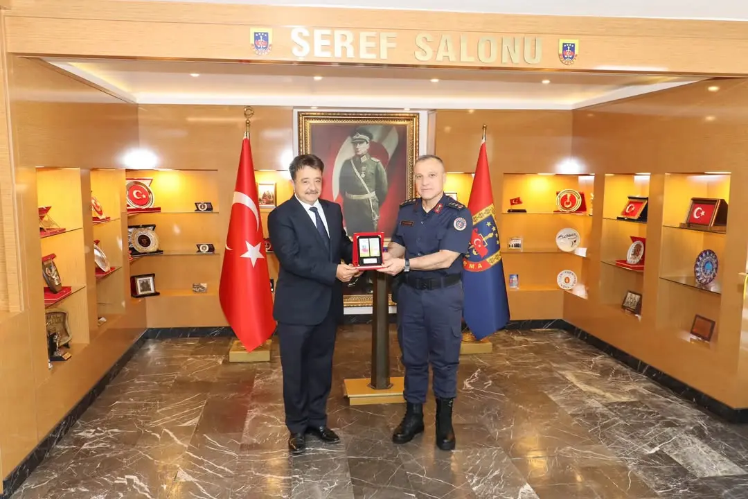 Isparta İl Müdürü'nden Jandarma Komutanına Ziyaret