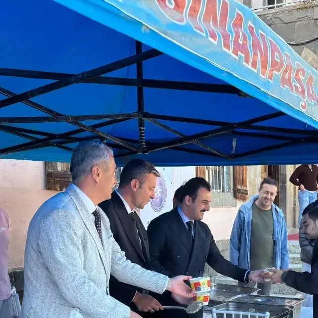 Sinanpaşa MYO'da Pilav Günü Etkinliği