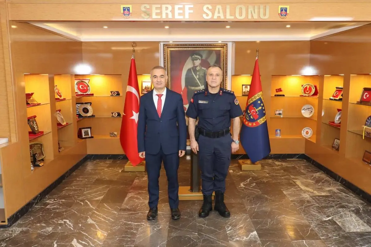 Atabey Kaymakamı Jandarma Komutanı'nı Ziyaret Etti