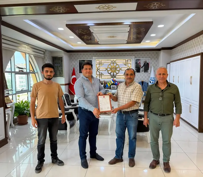 Zanaatkârlar Çarşısı'nda tapu teslimleri sürüyor