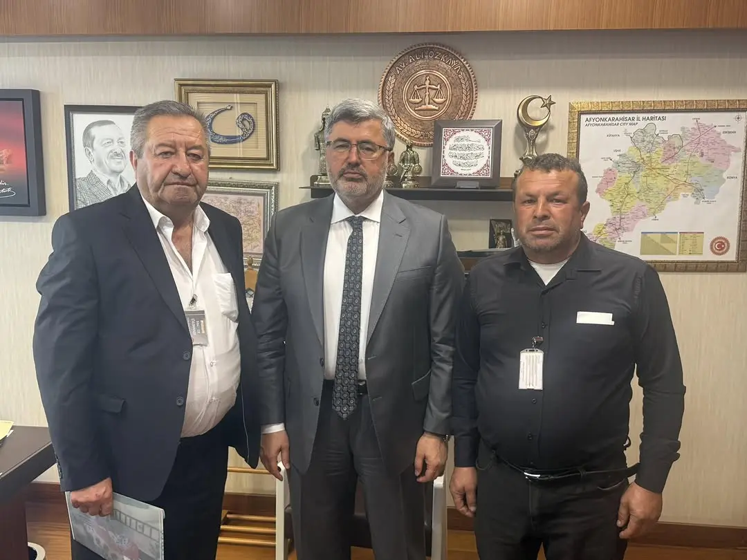 Dinar Kınık, Ziyaretçilerini Gazi Meclisi'nde Ağırladı