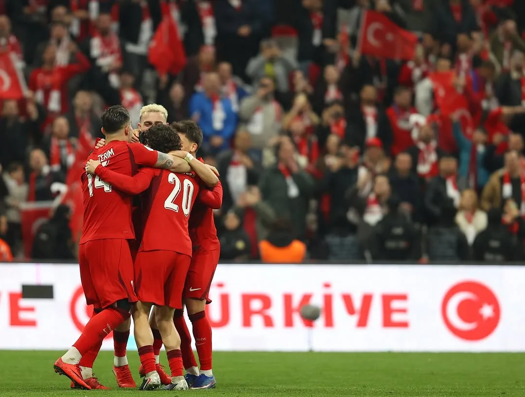 Galatasaray Spor Kulübü'nden Günaydın Türkiye Paylaşımı