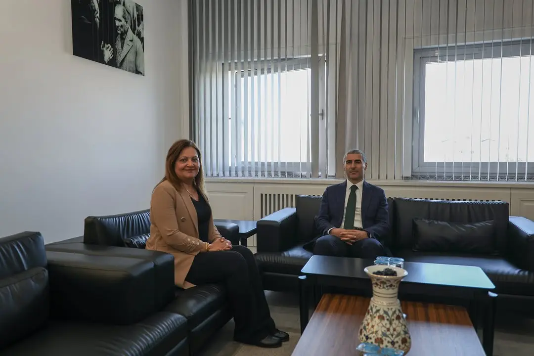 Vali Naci Aktaş, belediyede ağırlandı