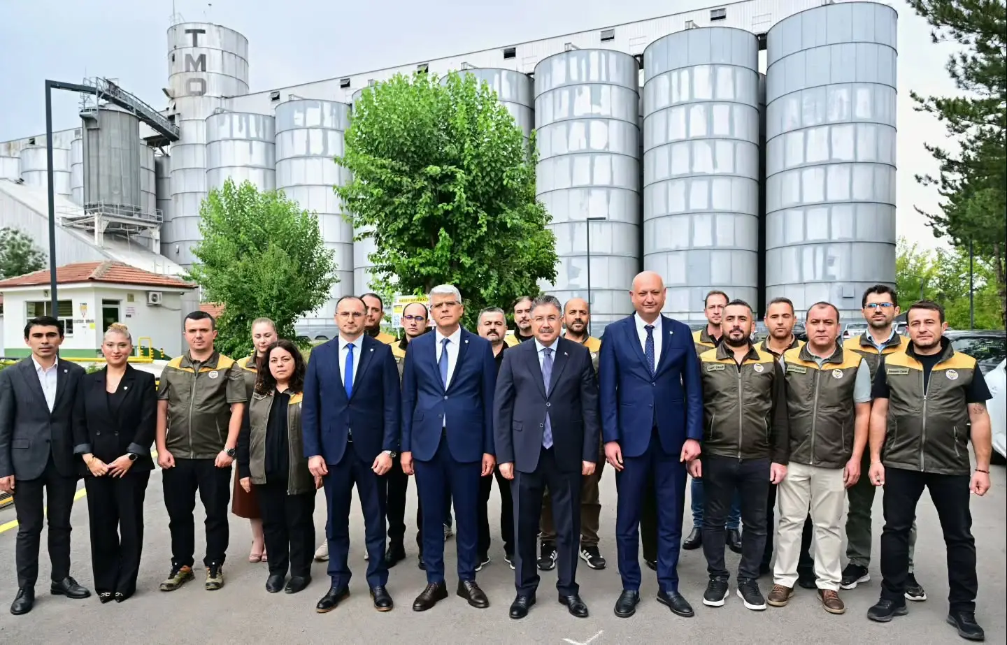 Vali Yılmaz, TMO ziyaretinde hububat rekorunu açıkladı