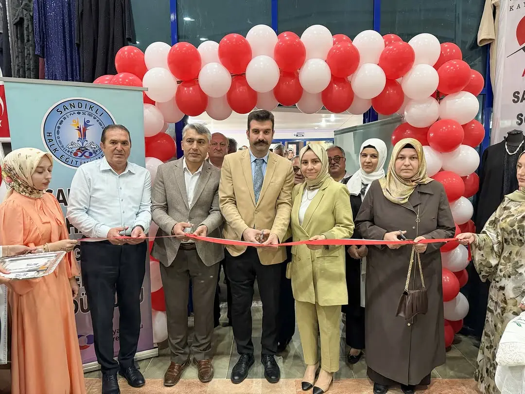 Hayat Boyu Öğrenme Haftası Sergisi Düzenlendi