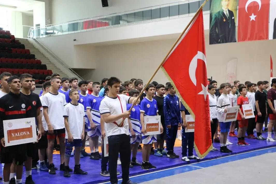 Anadolu Yıldızlar Ligi Güreş Müsabakaları Başladı