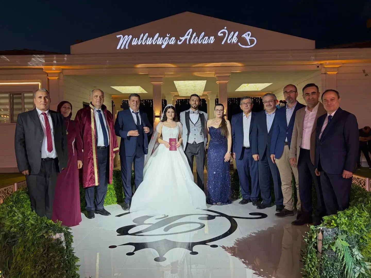 İrem ve Ali'nin nikâhına katılım sağlandı