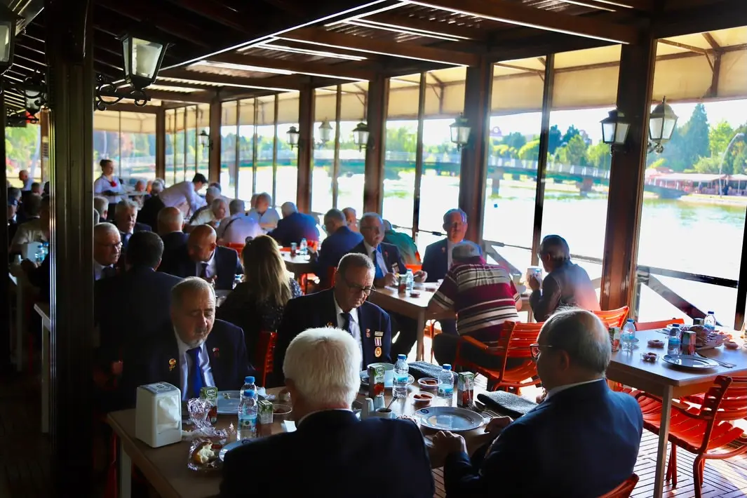 Babalar Günü'nde şehit aileleri ve gazilerle buluşuldu